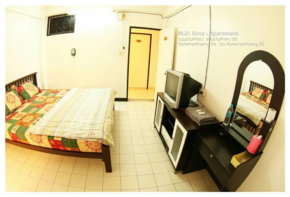Md Rose Apartment Bangkok Bagian luar foto