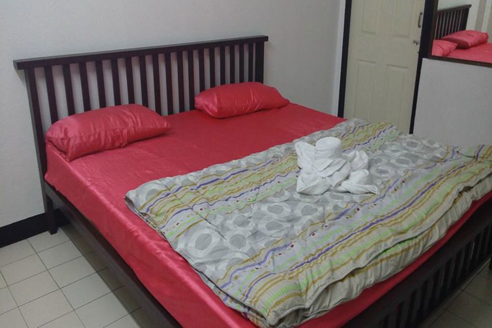 Md Rose Apartment Bangkok Bagian luar foto
