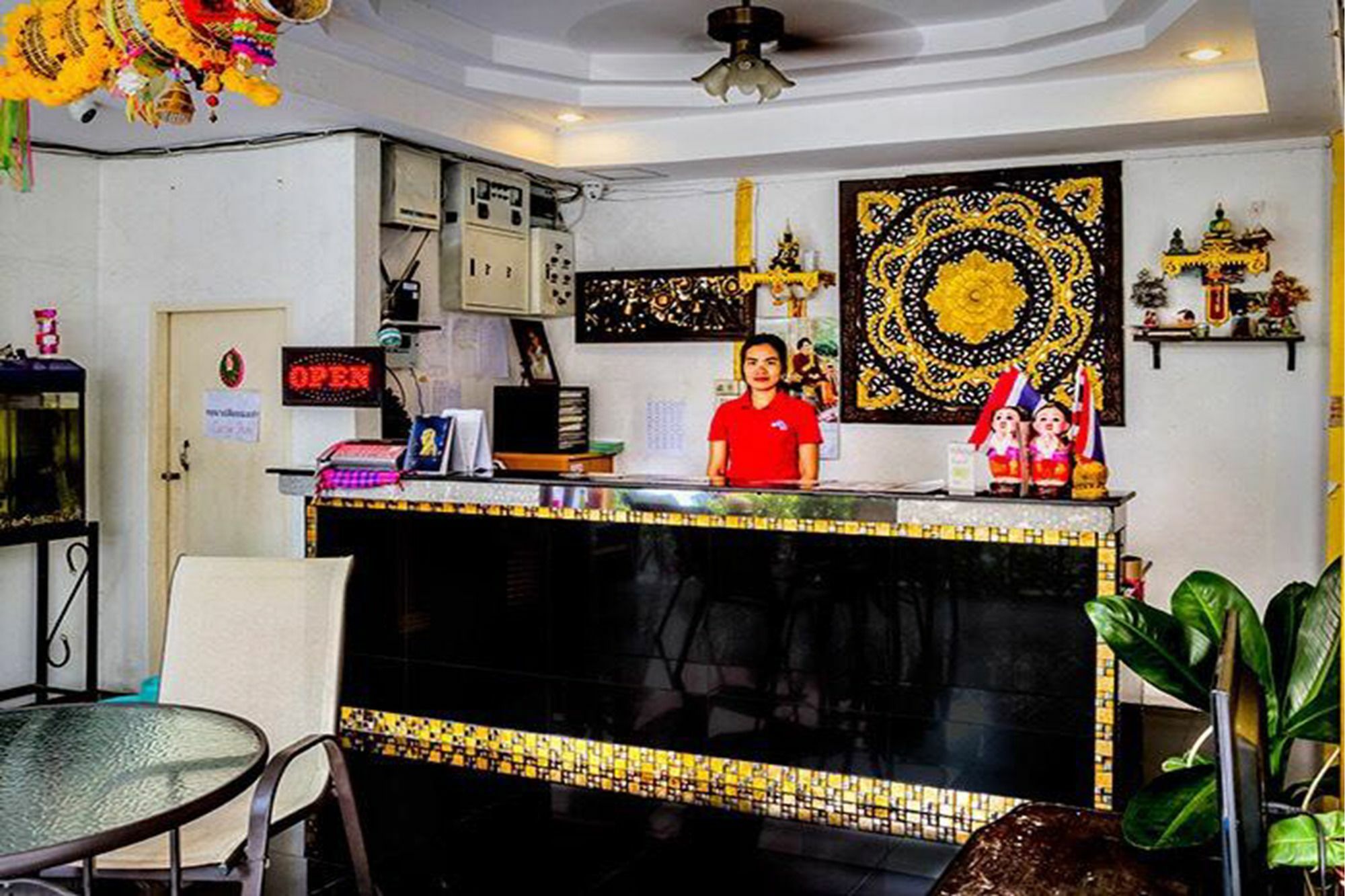 Md Rose Apartment Bangkok Bagian luar foto