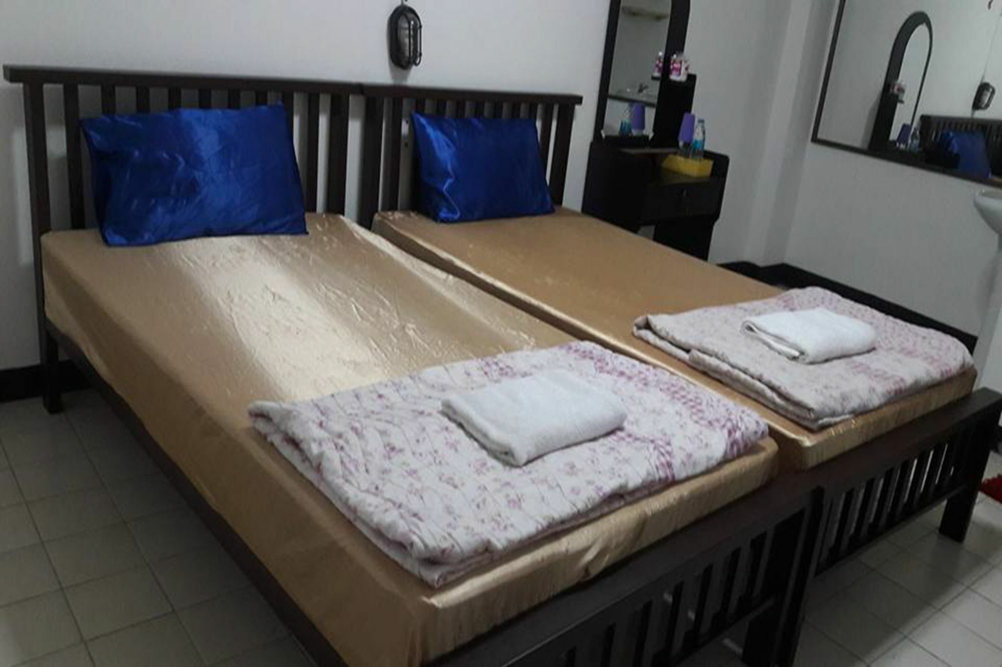 Md Rose Apartment Bangkok Bagian luar foto