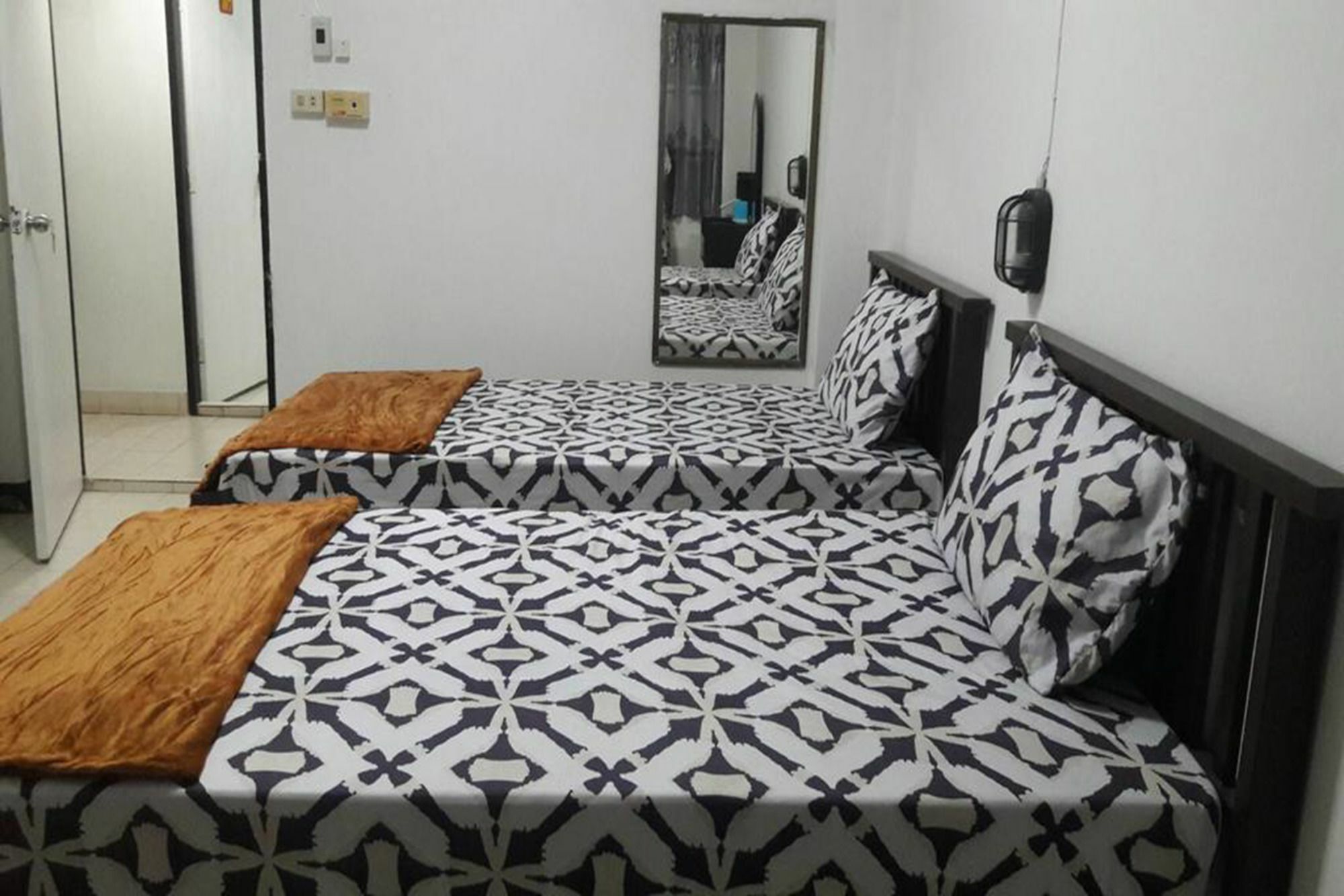 Md Rose Apartment Bangkok Bagian luar foto